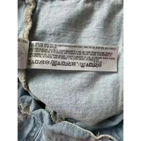 Women's Disney Store Oh My Disney Dog Dalmatian Jean Denim Jacket Size XS - Picture 6 of 6